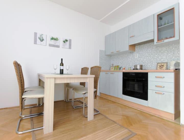 Apartments Jana Makarska Dış mekan fotoğraf
